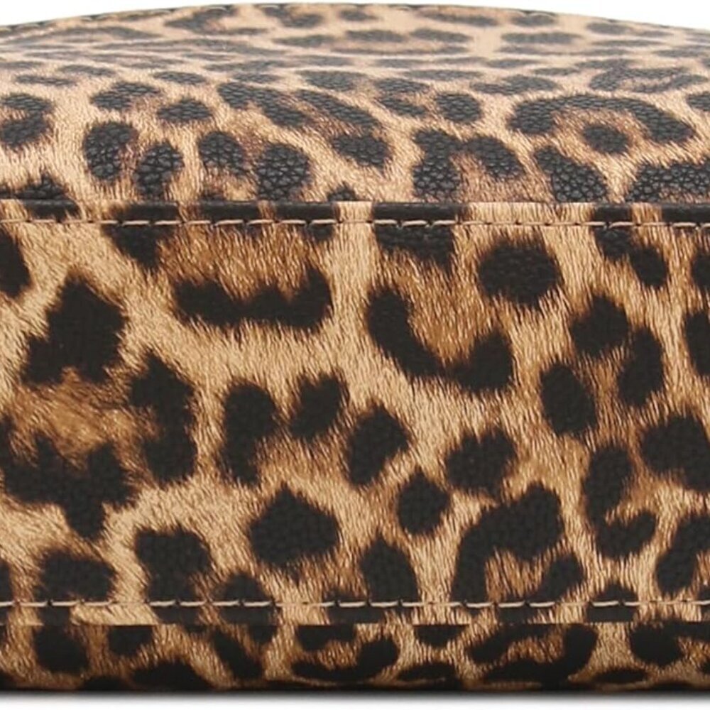 Versatile Leopard Print Handbag with Adjustable S… - image 3